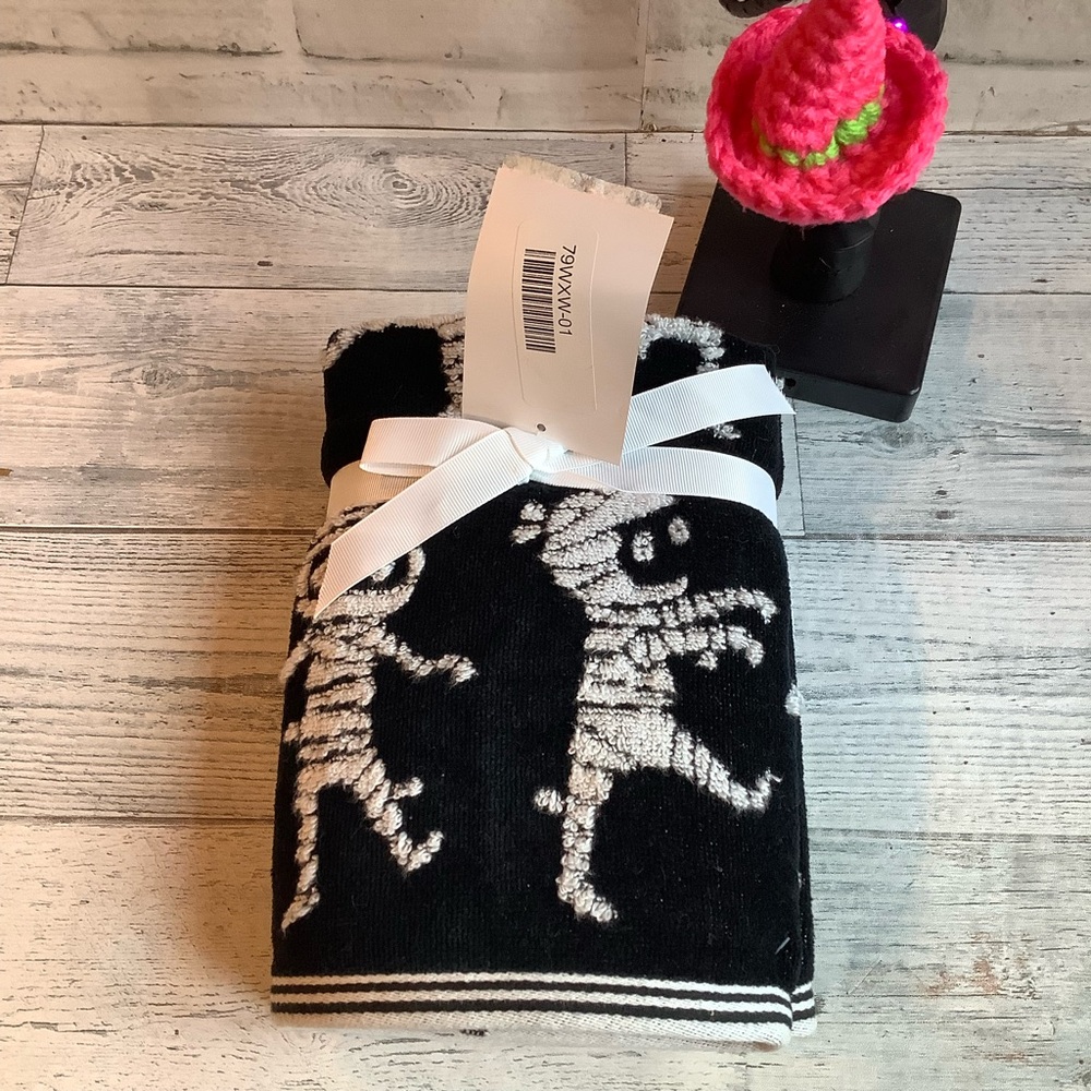 Caro Home 2Pk. Mummy Yarn-Dyed Jacquard Hand Towels